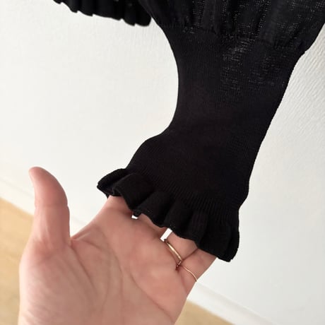 Hands of creation 14G 1PLY ポイントフリルカーディガン