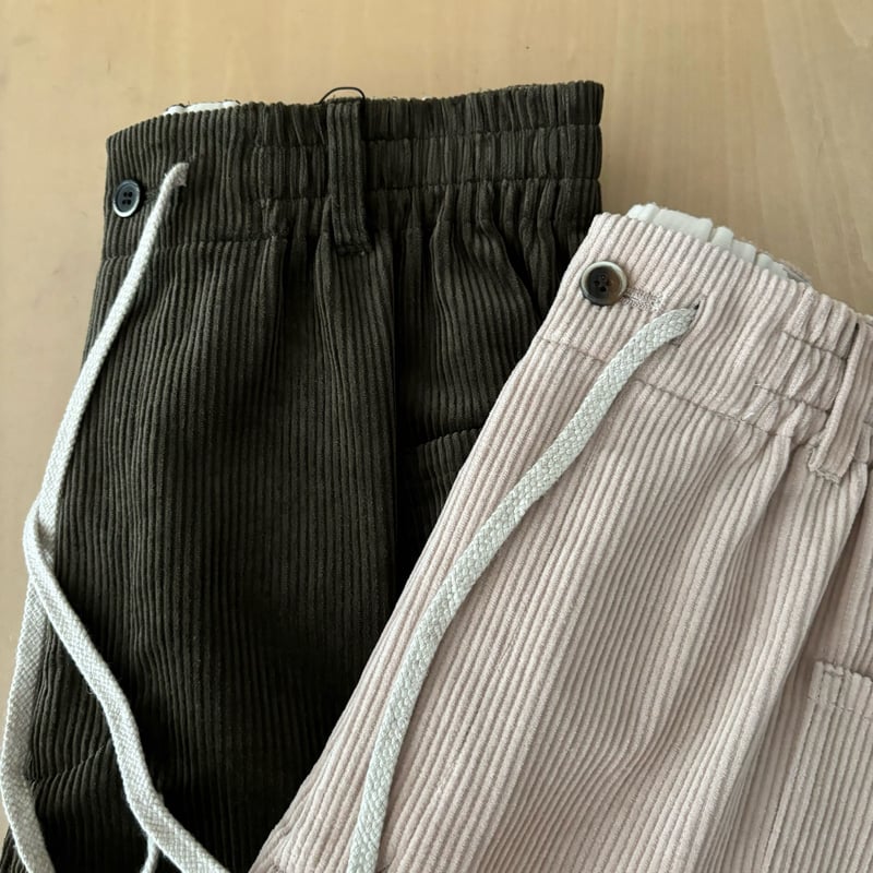 かえで‼️atelier naruseコットンコーデュロイバルーンパンツ40 かえで様専用‼️atelier naruseコットンコーデュロイバルーンパンツ40