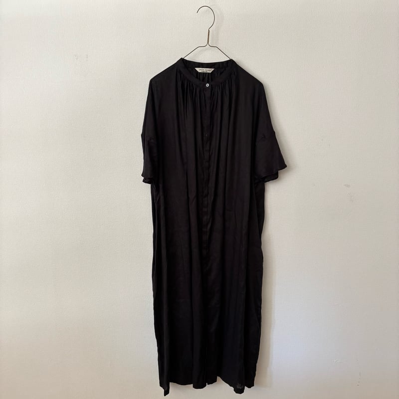 atelier naruse linen wide gather one-piece・blac atelier naruse linen wide gather one-piece・blac