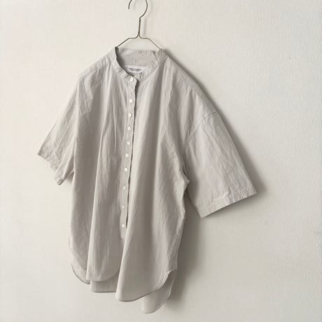 Hands of creation  強撚コットン 桐七炊き バンドカラー半袖シャツ