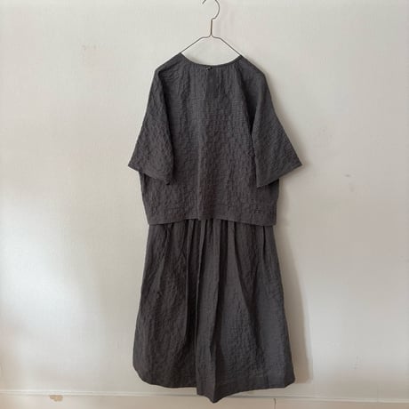somewearclothing  シャーリングチェック 2way Tブラウス ・グレーベース