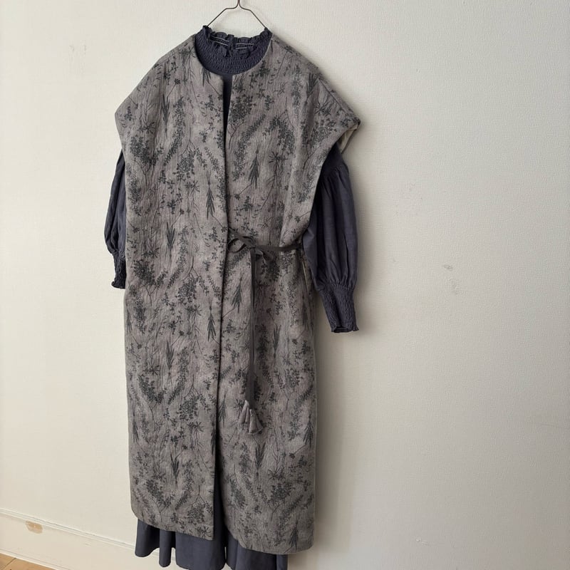 qiri old letter flowers long gilet | itonowa L