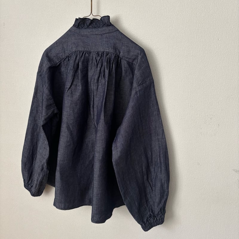 ito fukuoka リネン フリルカラーブラウス ブラック ito fukuoka
