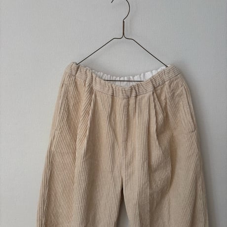 yuni  コーデュロイ gum tack pants