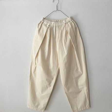HAU  pants "kapok"