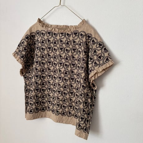 qiri  turn flower embroidery frill blouse