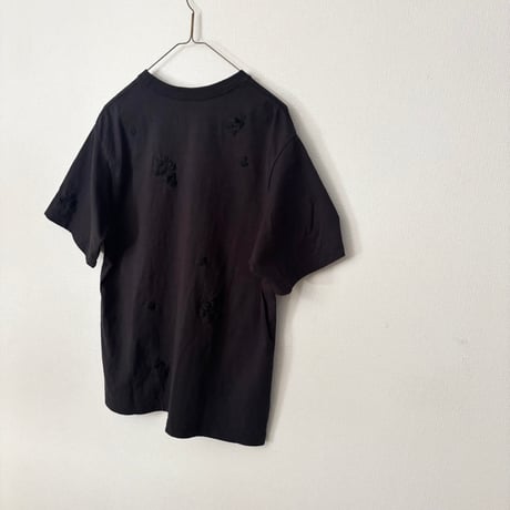 qiri  antique chain embroidery Tee