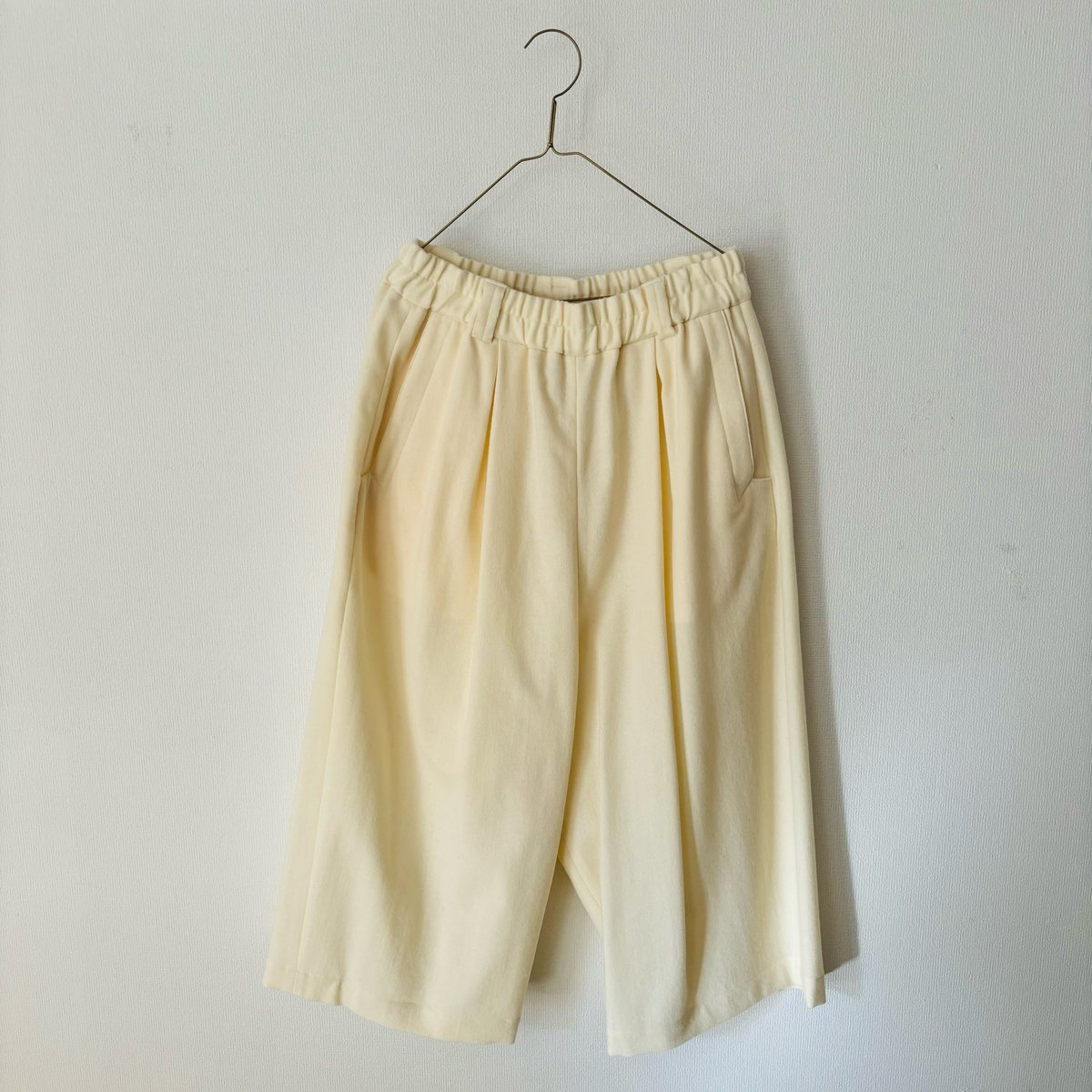 atelier naruse ウールフラノ ガウチョパンツ | itonowa Life ON atelier naruse ウールフラノ ガウチョパンツ | itonowa Life ON