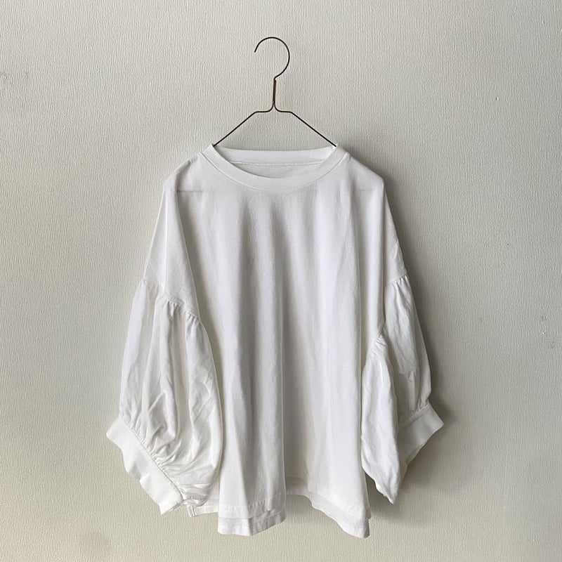 新品　Foggyバックスリットコットンプルオーバー 袖ぷっくりサイドスリットプルオーバー M-L 【メール便対応可