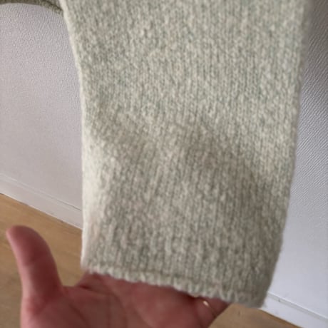 Hands of creation  スラブヤーンニット 5G針抜き クルーネックニットプルオーバー