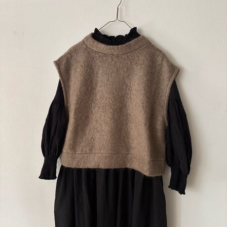 PARIS DE AOUNE   シープモヘア ベスト