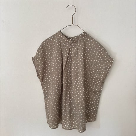 somewear   2way水玉フレンチスリーブブラウス　グレージュ×白