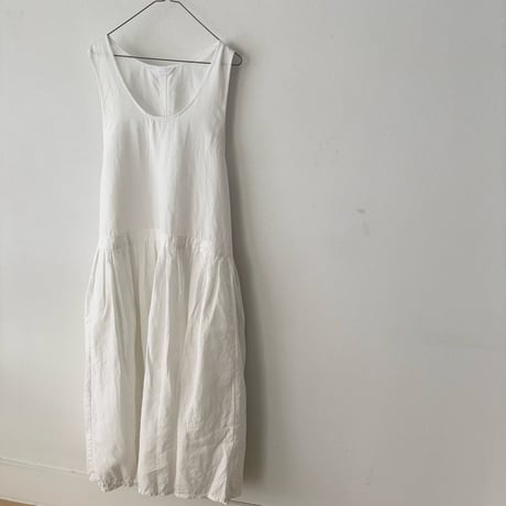 homspun  リネンバイオ　ノースリーブワンピース ・オフ白
