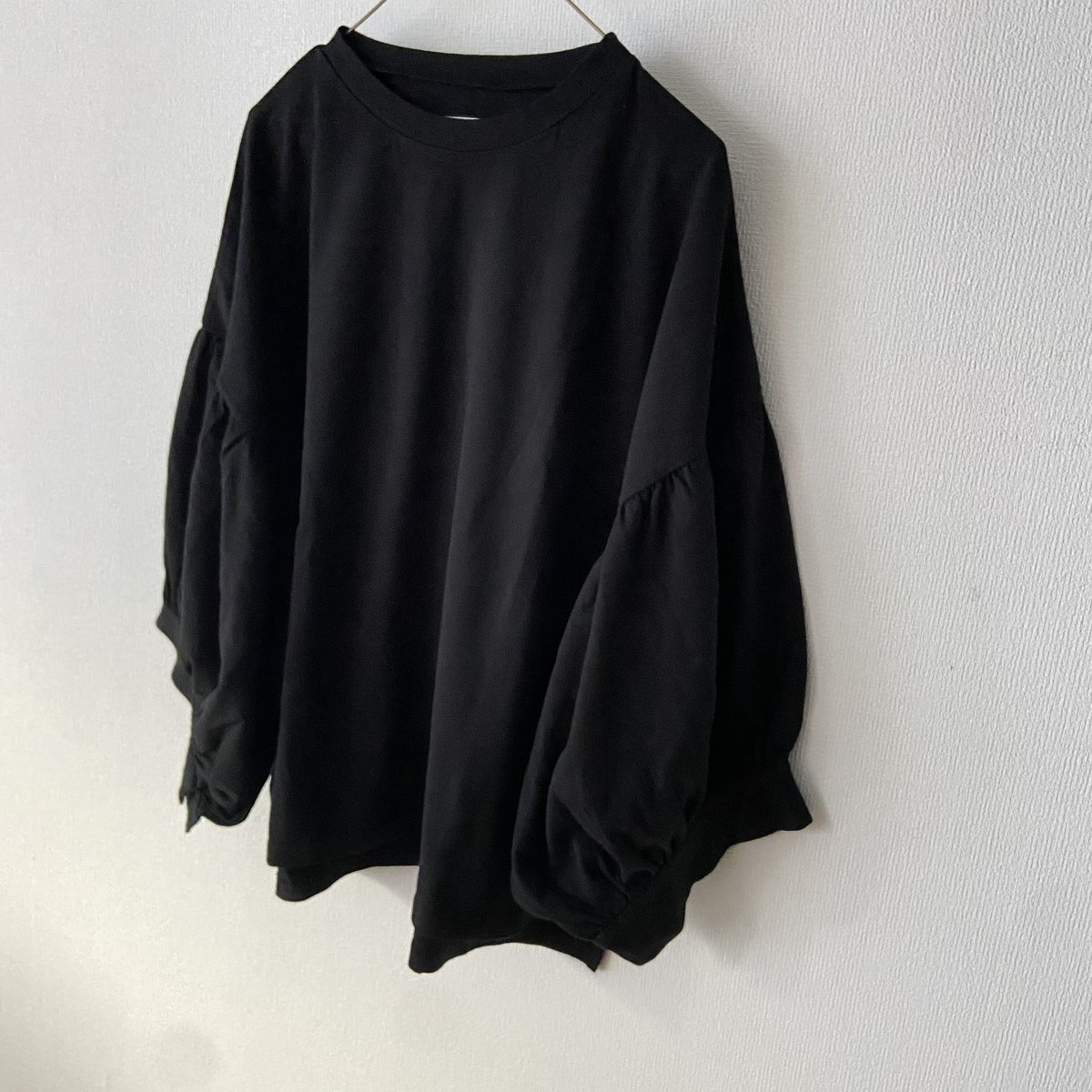 UNIVERSAL SEVEN オールUSAコットンスリーブスリットプルオーバー UNIVERSAL SEVEN オールUSAコットン スリーブスリットプル