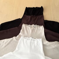 TISSU シアーハイツイストフライス タートルネックプルオーバー