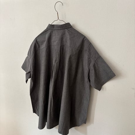 TISSU  ナチュラルタイプライター ボタンダウン半袖シャツ・サイズ1
