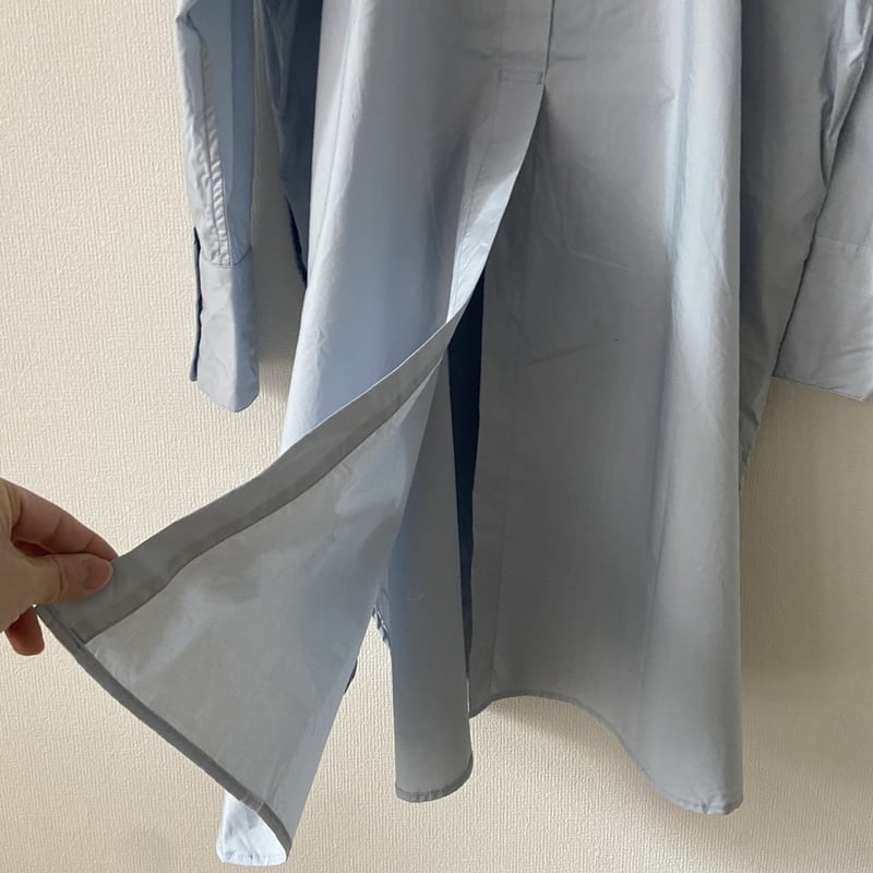美品 UNIVERSAL TISSU タイプライター バンドカラーロングシャツ UNIVERSAL TISSU｜ ティシュ｜タイプライターワーキングロング