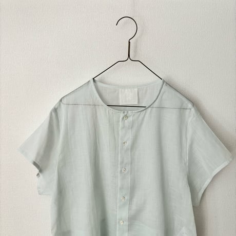 GASA＊ Cassiopeia カシオペア　バックフリル半袖ブラウス