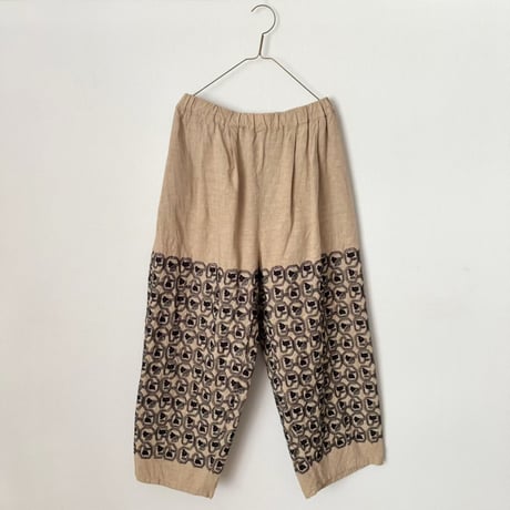 qiri turn flower embroidery curve pants