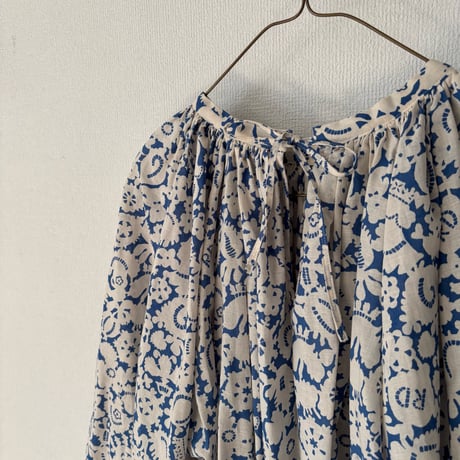 オールドマンズテーラー  MONO TRICK PRINT GATHER SMOCK