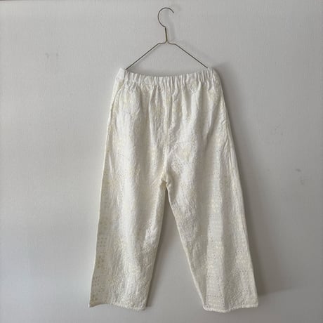 yuni eyelet embroidery easy pants・シロ