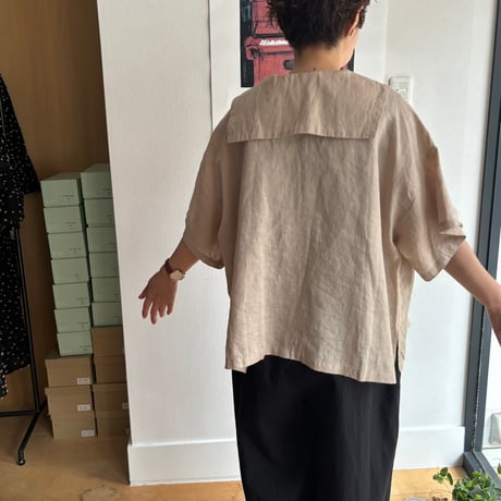 FOG LINEN WORK itonowa Life別注   フラットセーラーカラーブラウス・ベージュ