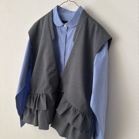somewearclothing 配色裏つき裾フリルベスト・ピンストライプ×ライトグレー