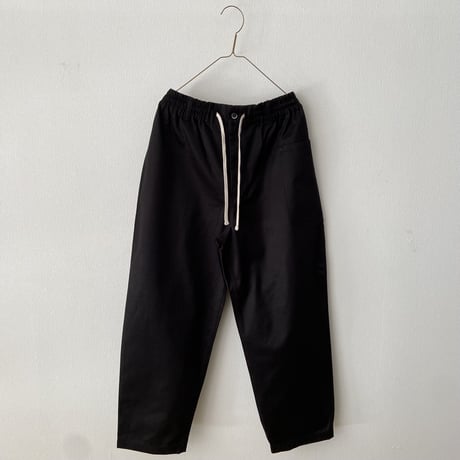 atelier naruse コットンチノウエストゴムバルーンパンツ