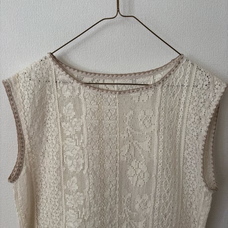 qiri   lasew ノースリーブ blouse