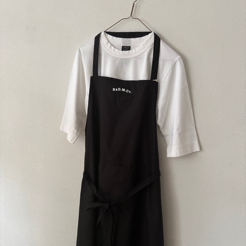 【未使用品】 オールドマンズテーラー R&D.M.Co エプロン ブルー オールドマンズテーラー R&D.M.Co-GARMENT DYE TYPEWRITER APR