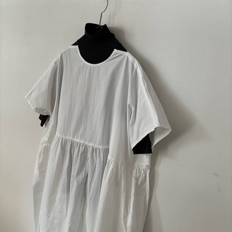 homspun  コンパクトウェザー BIGギャザーワンピース・ホワイト