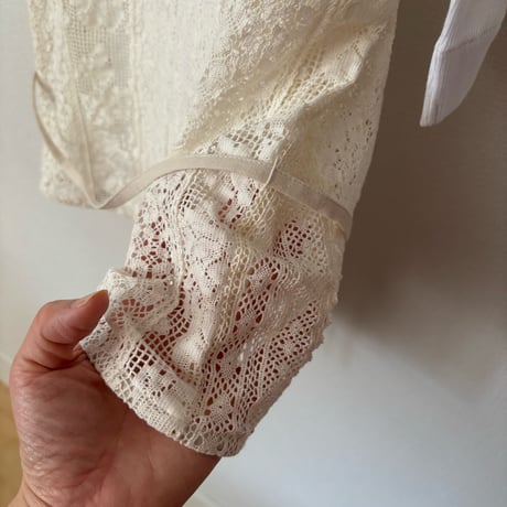 qiri   lasew ノースリーブ blouse