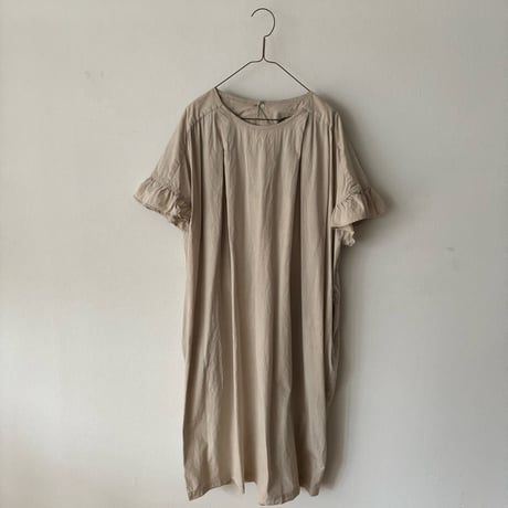 GASA＊　Exchange greetings:挨拶を交わす　フレアスリーブワンピース・smoky rose