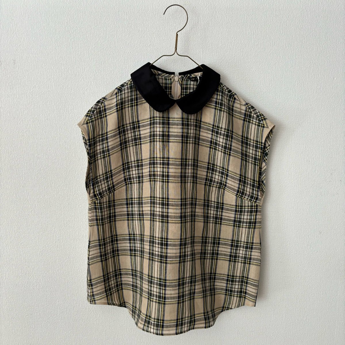 オールドマンズテーラー ROUND COLLAR NO SLEEVE BLOUSE ・Fla