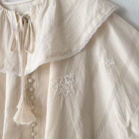 qiri  antique chain embroidery blouse・キナリ