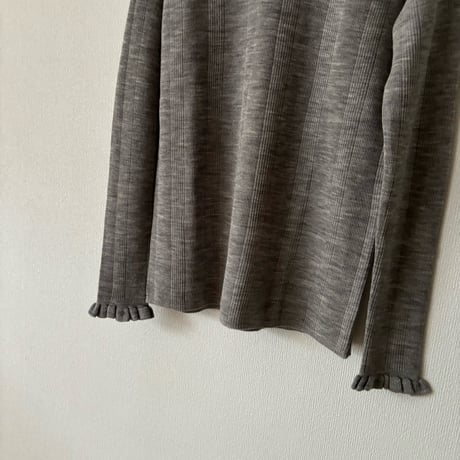 Hands of creation EXTRA FINE MERINO ランダムリブ フリルカラープルオーバー