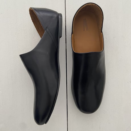 AUTTA ROOM SHOESⅡ