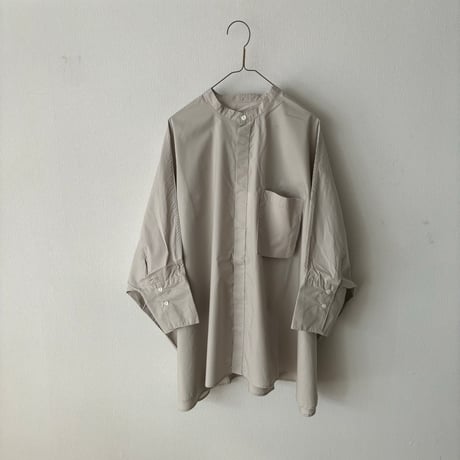 UNIVERSAL TISSU  ナチュラルタイプライターポンチョシャツ