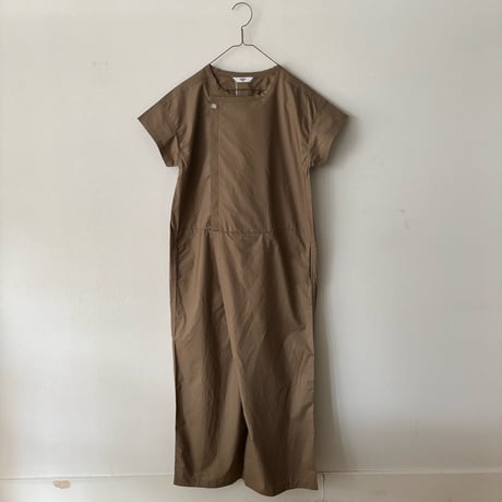 UNIVERSAL TISSU  タイプライター ハーフスリーブ 3Dオールインワン