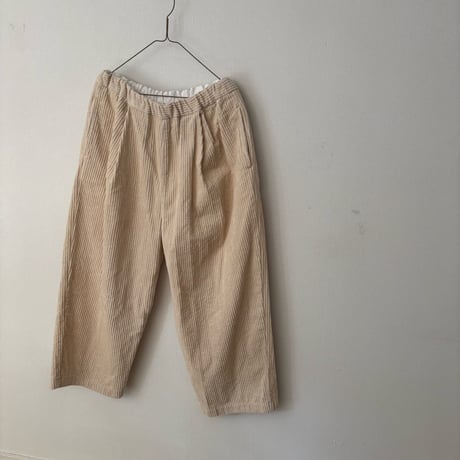 yuni  コーデュロイ gum tack pants