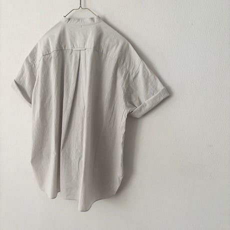 Hands of creation  強撚コットン 桐七炊き バンドカラー半袖シャツ