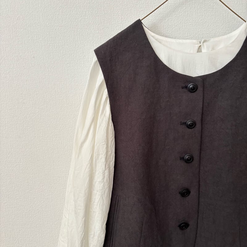 atelier naruse vest (Gray) タグ付き　新品 atelier naruse In Formal series linen vest・cha