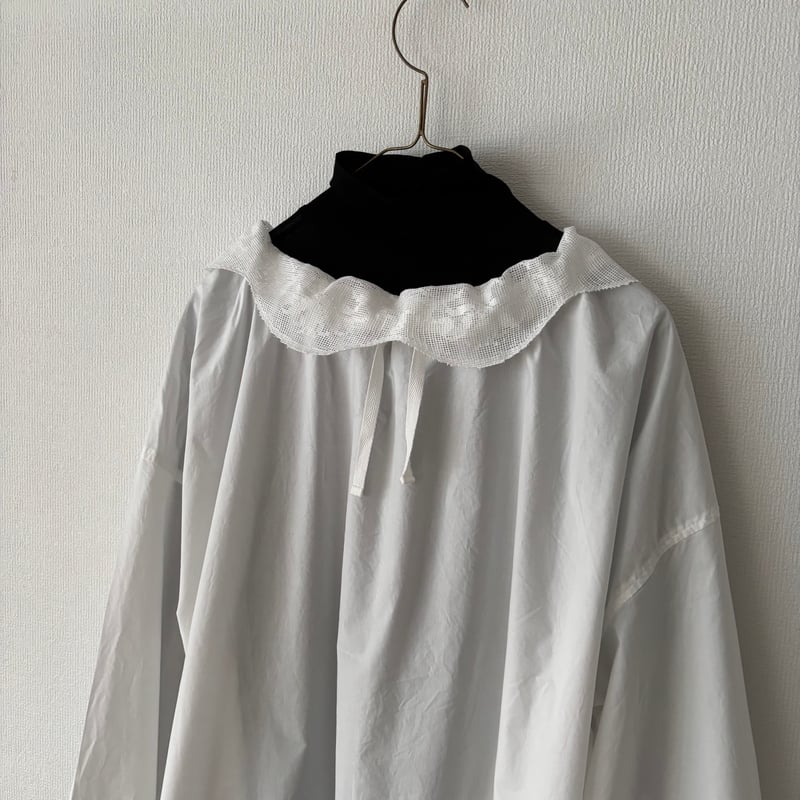 ユニヴァーサルティシュ／ナチュラルタイプライターイタリアンフィレレースワンピース UNIVERSAL TISSU(ユニヴァーサル ティシュ) ナチュラルタイプ