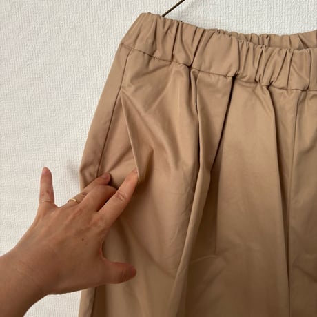 raha   gabardine tuck easy pants