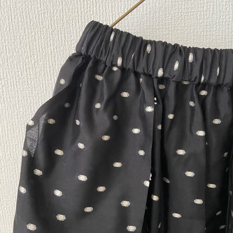 オールドマンズテーラーJACQUARD POLKA DOTS HANGING POCKET SKIRT