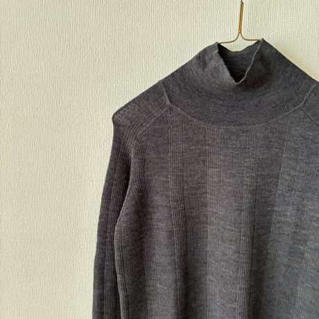 Hands of creation EXTRA FINE MERINO ランダムリブタートルプルオーバー