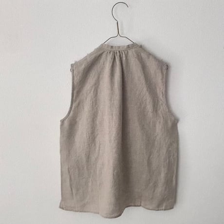 UNIVERSAL TISSU フレンチリネン スリーブレス フリルブラウス ・キナリ