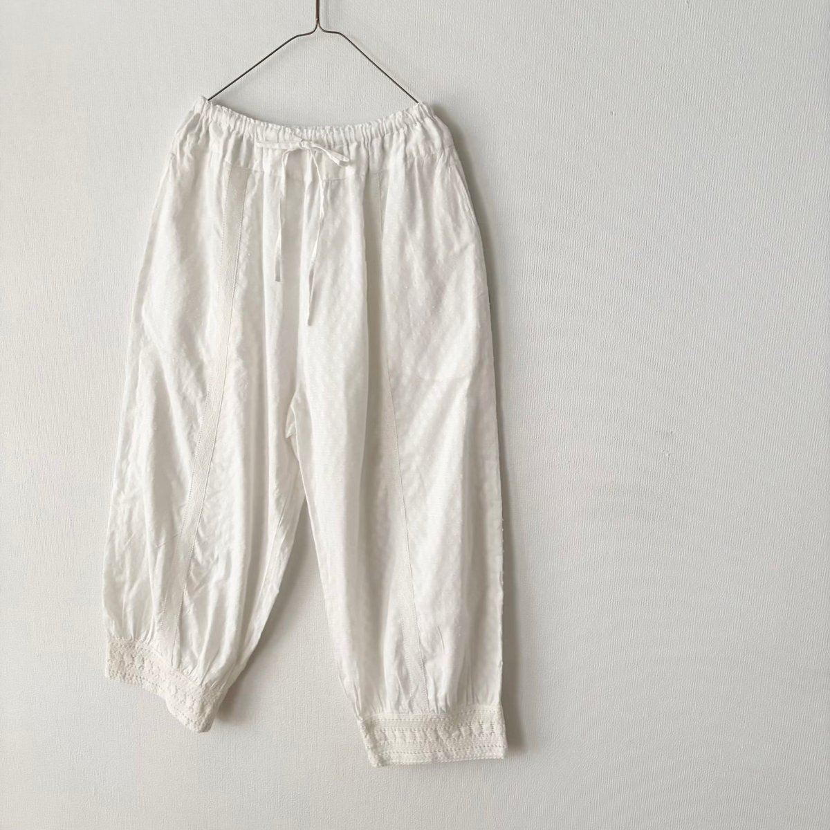 yuni Flower Jacquard×lace パンツ・シロ | itonowa Life