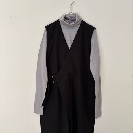 UNIVERSAL TISSU  トリプルワッシャーリネンコットン ラップキュロットサロペットパンツ・クロ