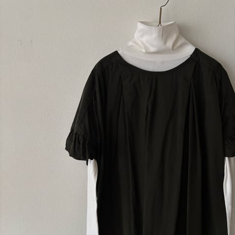 GASA＊　Exchange greetings:挨拶を交わす　フレアスリーブワンピース・moss black